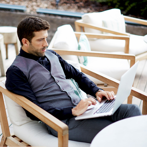 卡密代理批发的攻击网站服务器